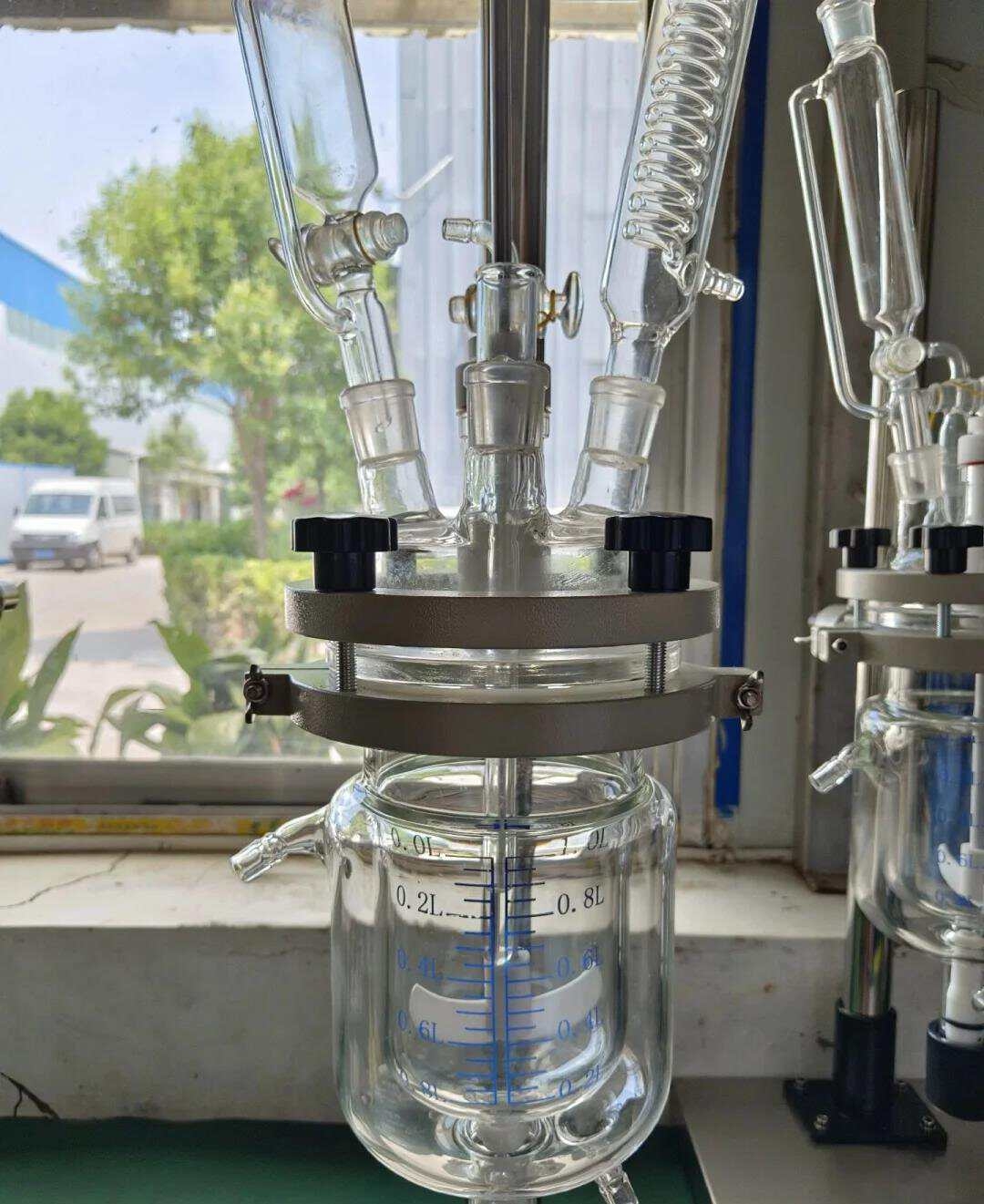 RAT-1L小型双层玻璃反应釜安装调试成功